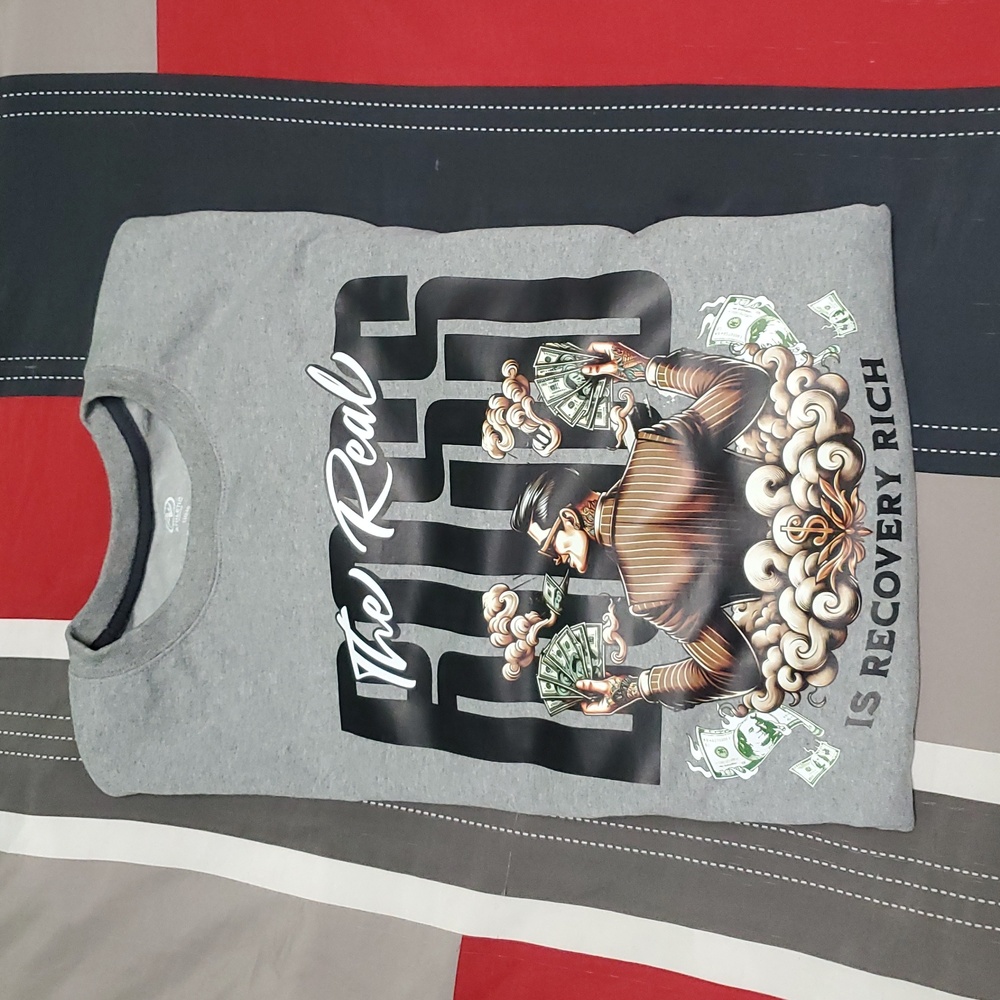 The Real Boss Is Recovery Rich gray sweat outfit Large